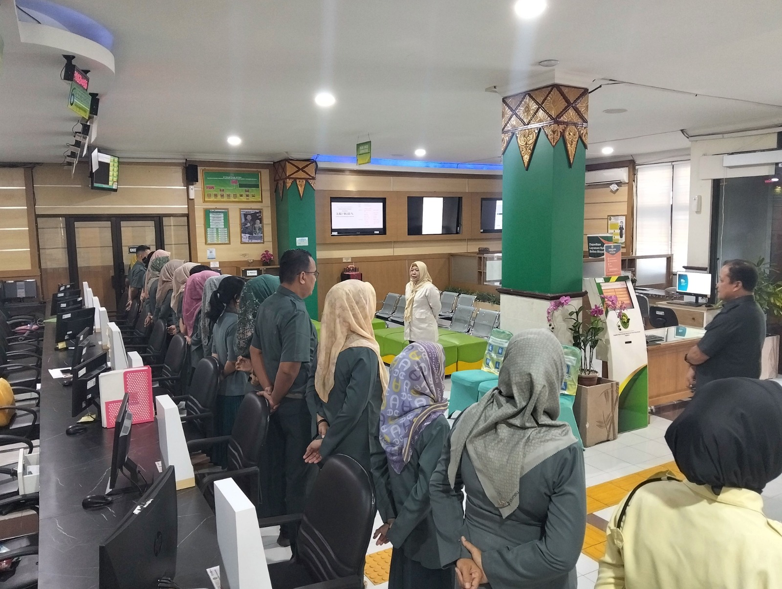 Apel Pagi Rutin Petugas PTSP 13 Mei 2026