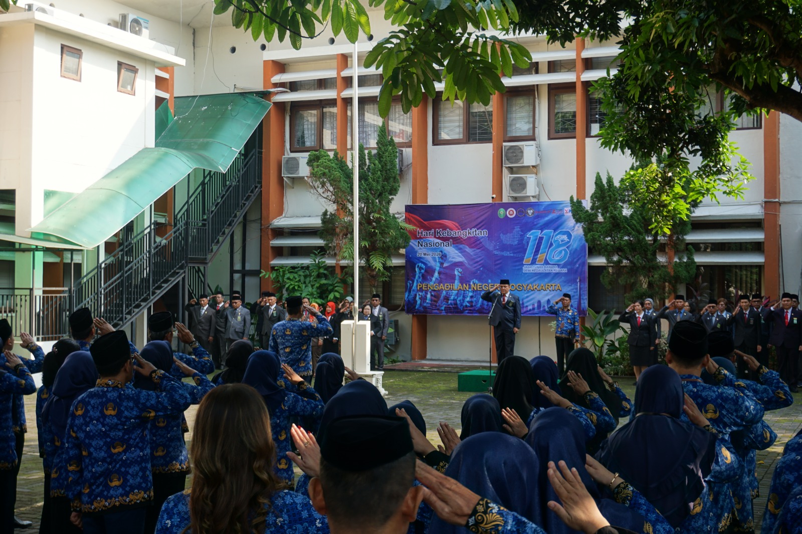 Pengadilan Negeri Yogyakarta Melaksanakan Upacara Bendera Hari Kebangkitan Nasional ke-118 Pengadilan Negeri Yogyakarta Melaksanakan Upacara Bendera Hari Kebangkitan Nasional ke-118