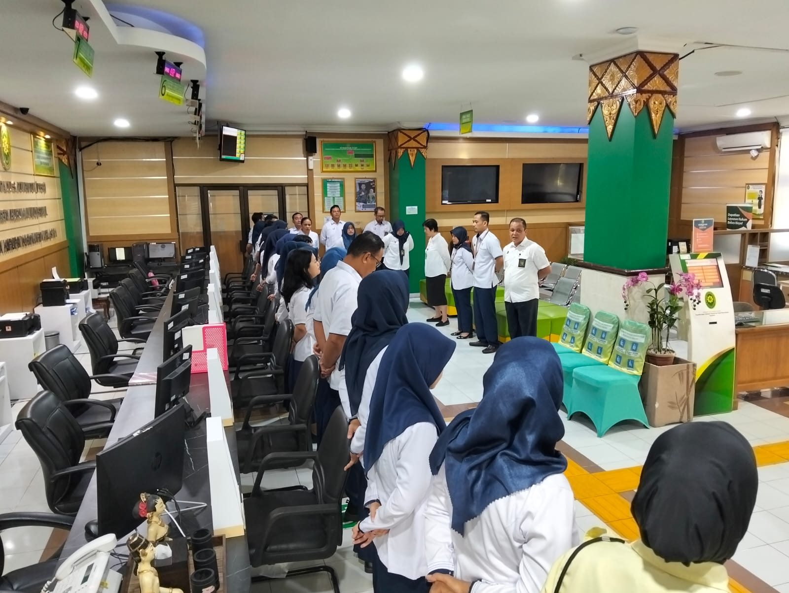 Apel Pagi Rutin Petugas PTSP 25 Mei 2026