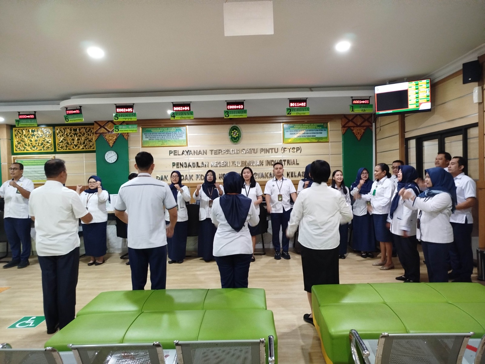 Apel Pagi Rutin Petugas PTSP 29 Juni 2026 Apel Pagi Rutin Petugas PTSP 29 Juni 2026