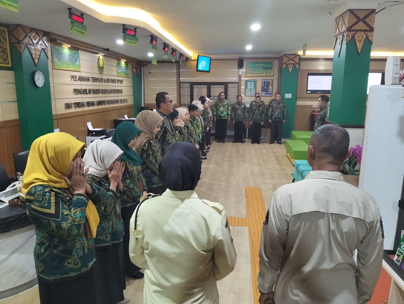 Apel Pagi Rutin Petugas PTSP 2 Juli 2026 Apel Pagi Rutin Petugas PTSP 2 Juli 2026