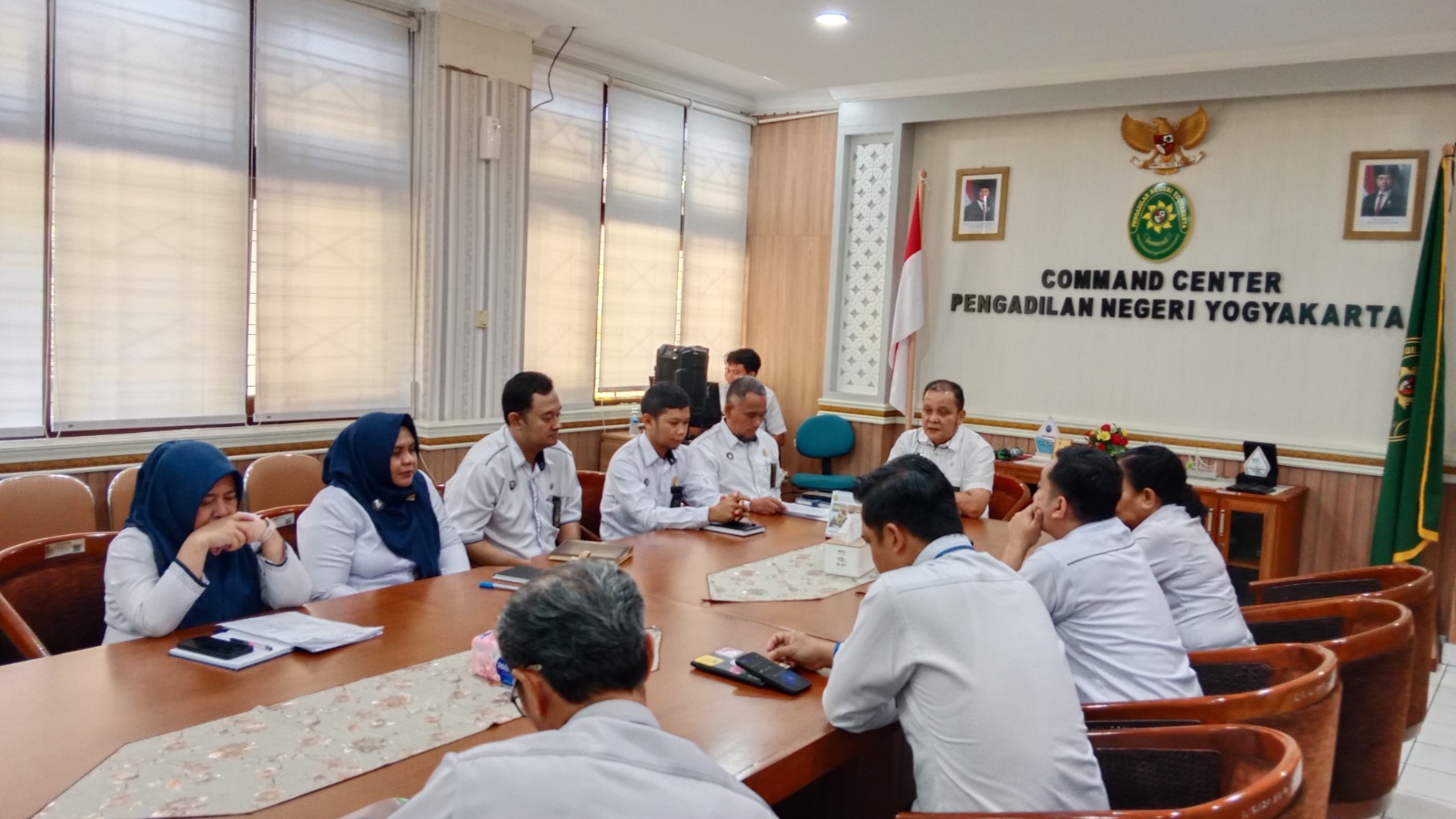 Pengadilan Negeri Yogyakarta Melaksanakan Rapat Monev Keterbukaan Informasi Publik Pengadilan Negeri Yogyakarta Melaksanakan Rapat Monev Keterbukaan Informasi Publik