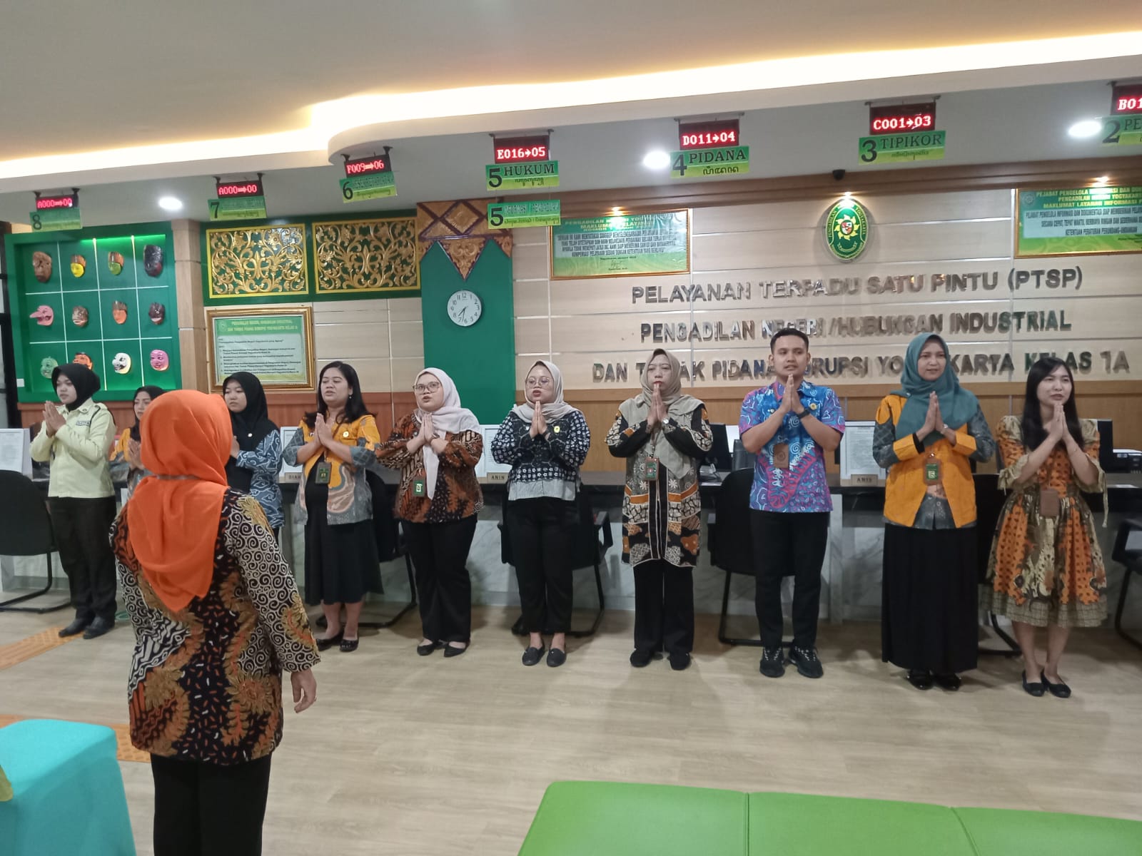 Apel Pagi Rutin Petugas PTSP 10 Juli 2026 Apel Pagi Rutin Petugas PTSP 10 Juli 2026