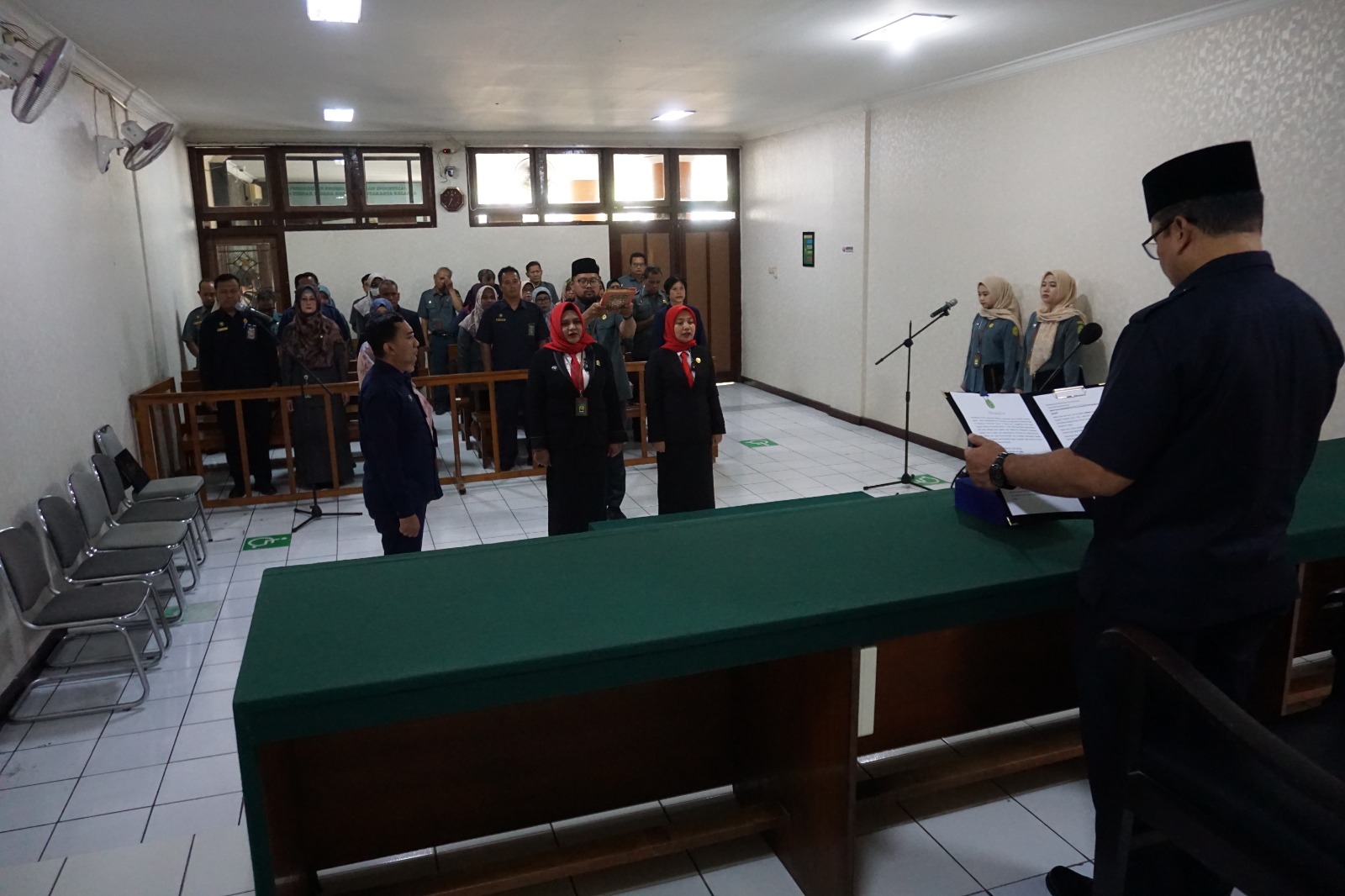 Pelantikan dan Pengambilan Sumpah Jabatan Kasubag Kepegawaian dan Ortala dan Kasubag Perencanaan, Teknologi Informasi, dan Pelaporan Pengadilan Negeri Yogyakarta