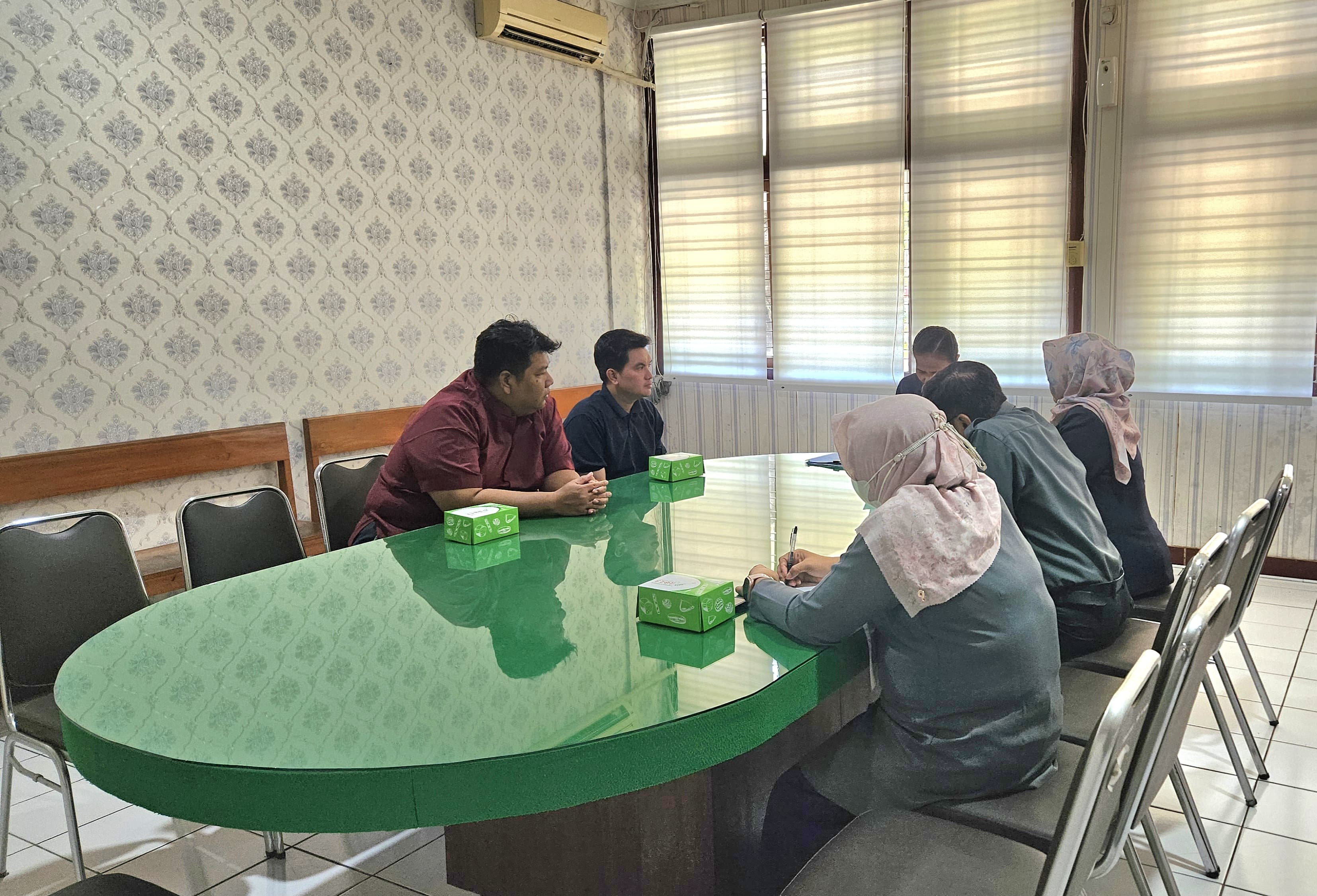 Pengadilan Negeri Yogyakarta Melaksanakan Eksekusi Perkara PHI secara Sukarela Pengadilan Negeri Yogyakarta Melaksanakan Eksekusi Perkara PHI secara Sukarela
