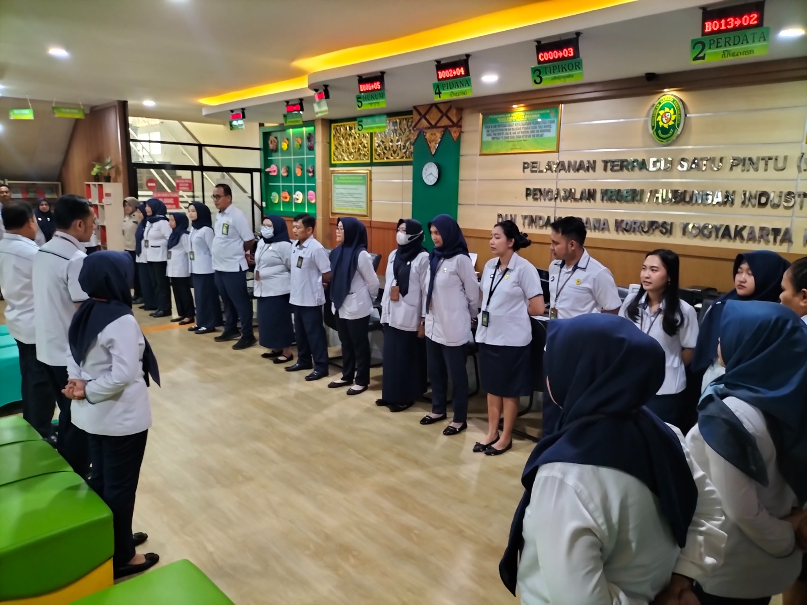 Apel Pagi Rutin Petugas PTSP 31 Agustus 2026 Apel Pagi Rutin Petugas PTSP 31 Agustus 2026