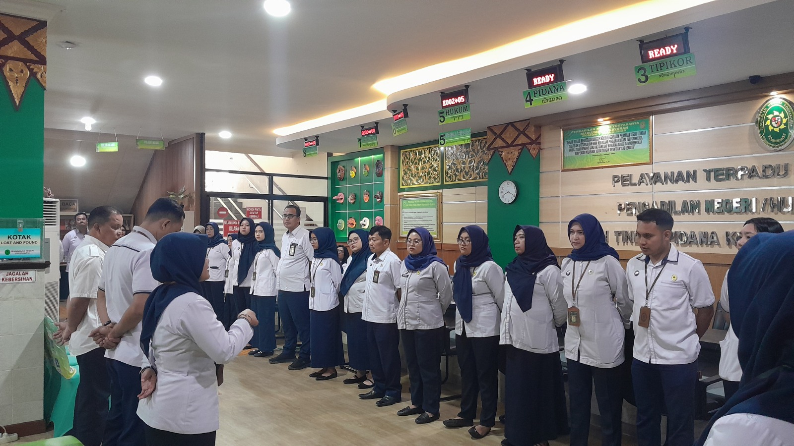 Apel Pagi Rutin Petugas PTSP 14 September 2026 Apel Pagi Rutin Petugas PTSP 14 September 2026