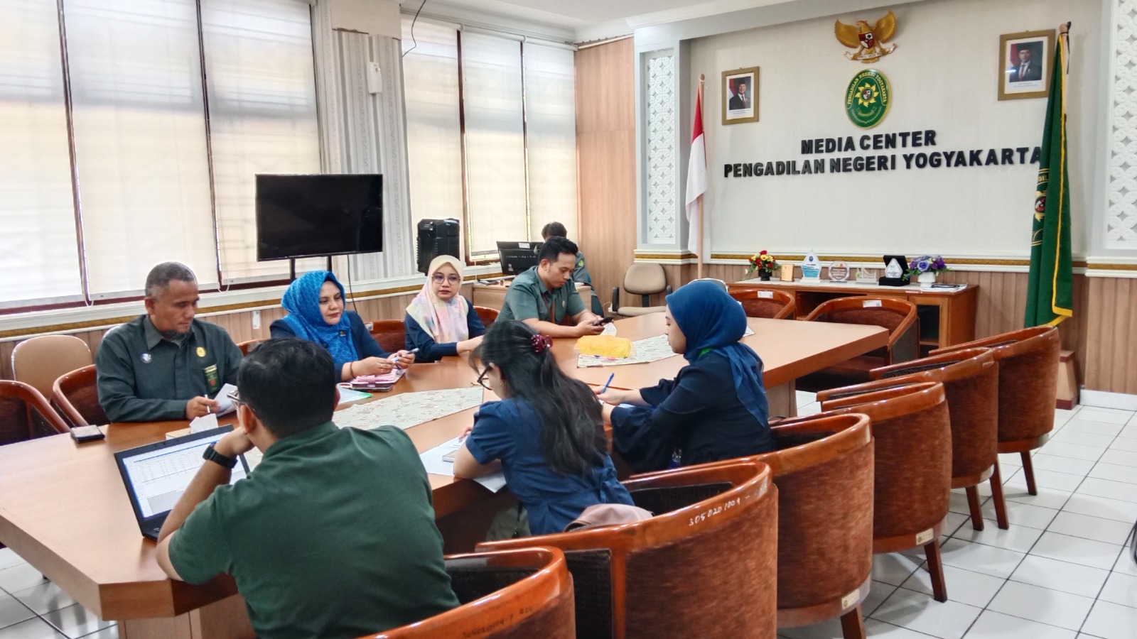 Rapat Evaluasi Penyedia Jasa Internet Pengadilan Negeri Yogyakarta