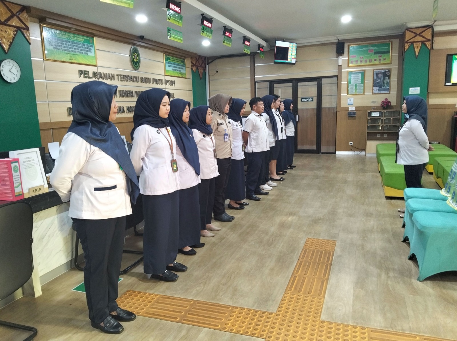 Apel Sore Rutin Petugas PTSP 12 Oktober 2026