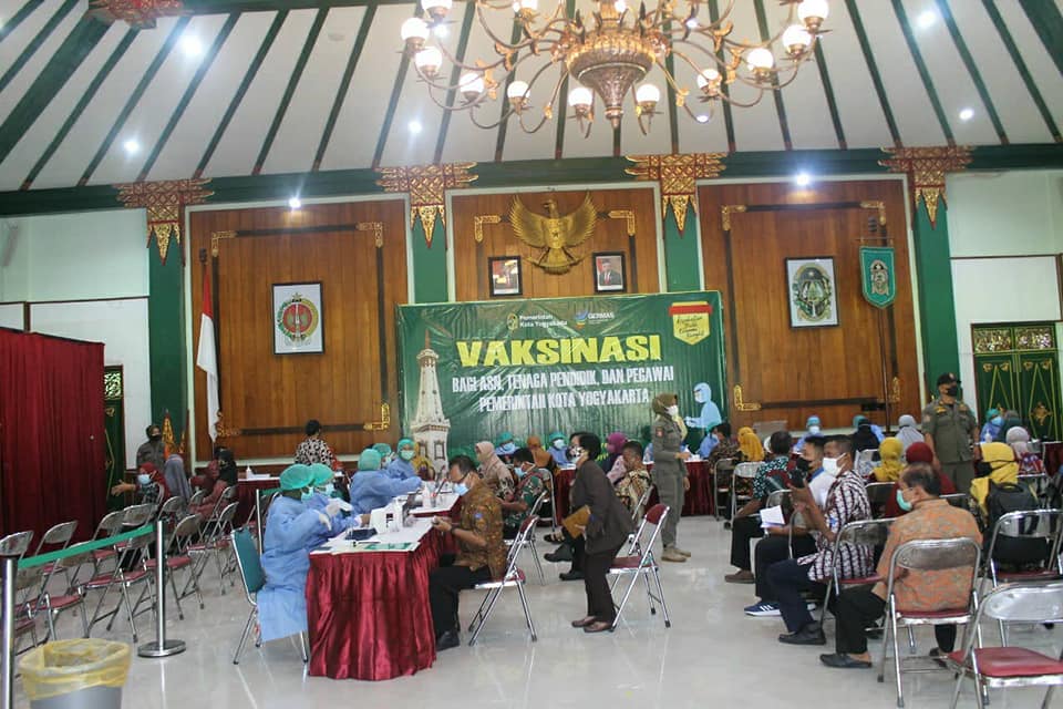 Pengadilan Negeri Yogyakarta Melakukan Vaksinasi Covid-19 Dosis Pertama